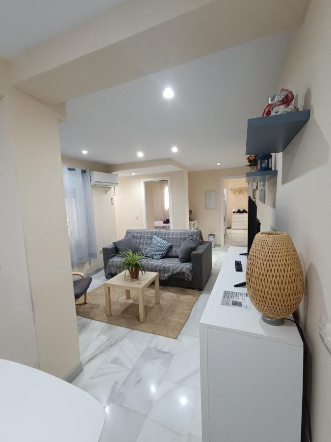 Apartment Lineros 24 *